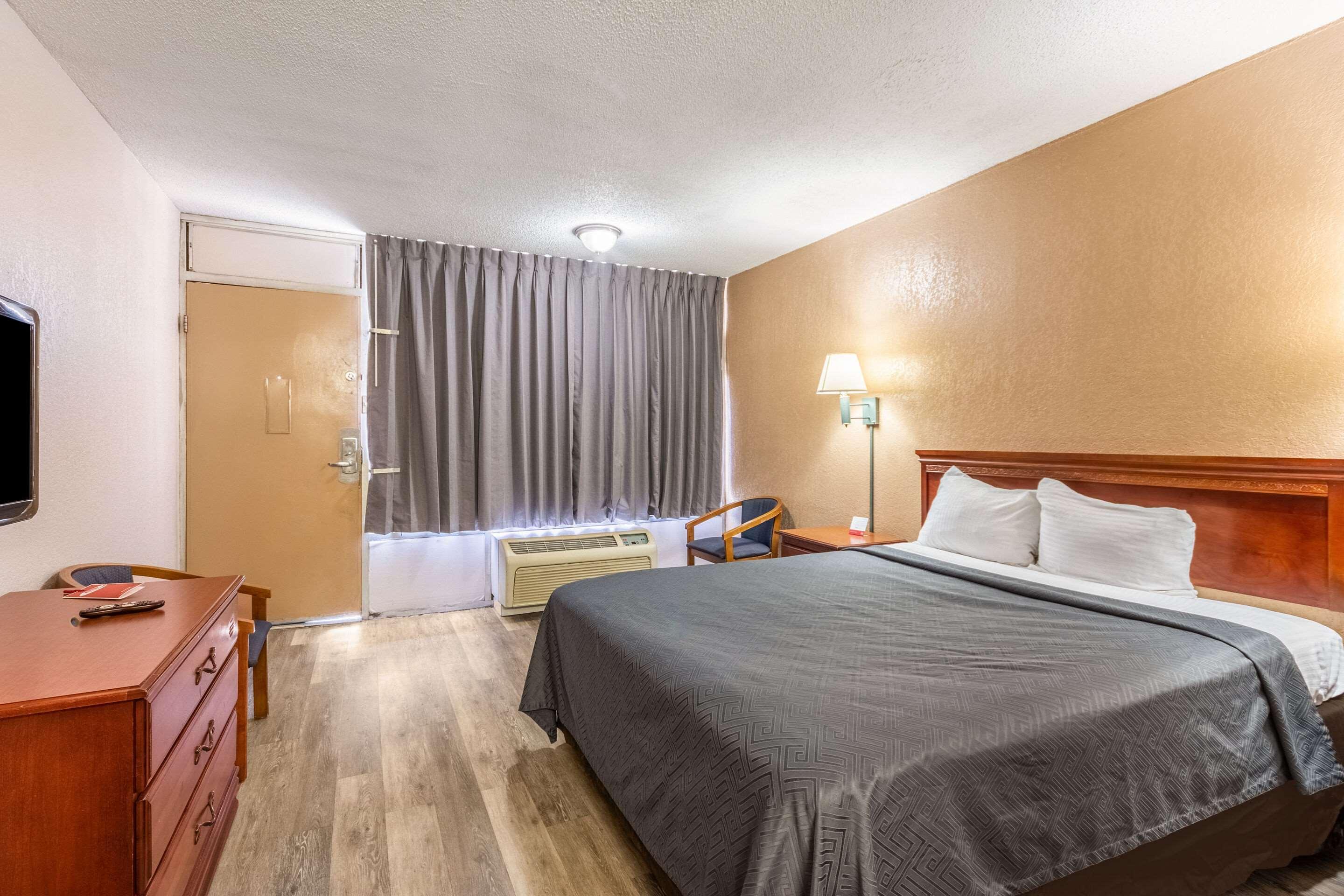 אוקלהומה סיטי Econo Lodge Inn & Suites Near Bricktown מראה חיצוני תמונה