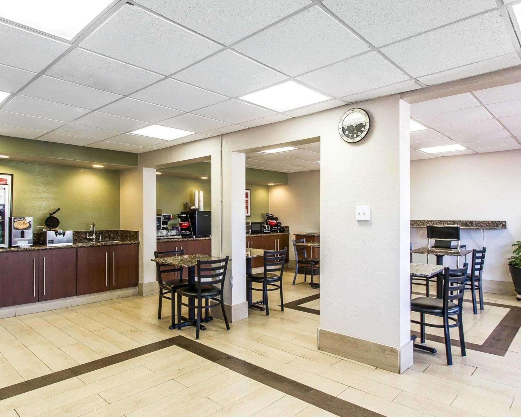 אוקלהומה סיטי Econo Lodge Inn & Suites Near Bricktown מראה חיצוני תמונה