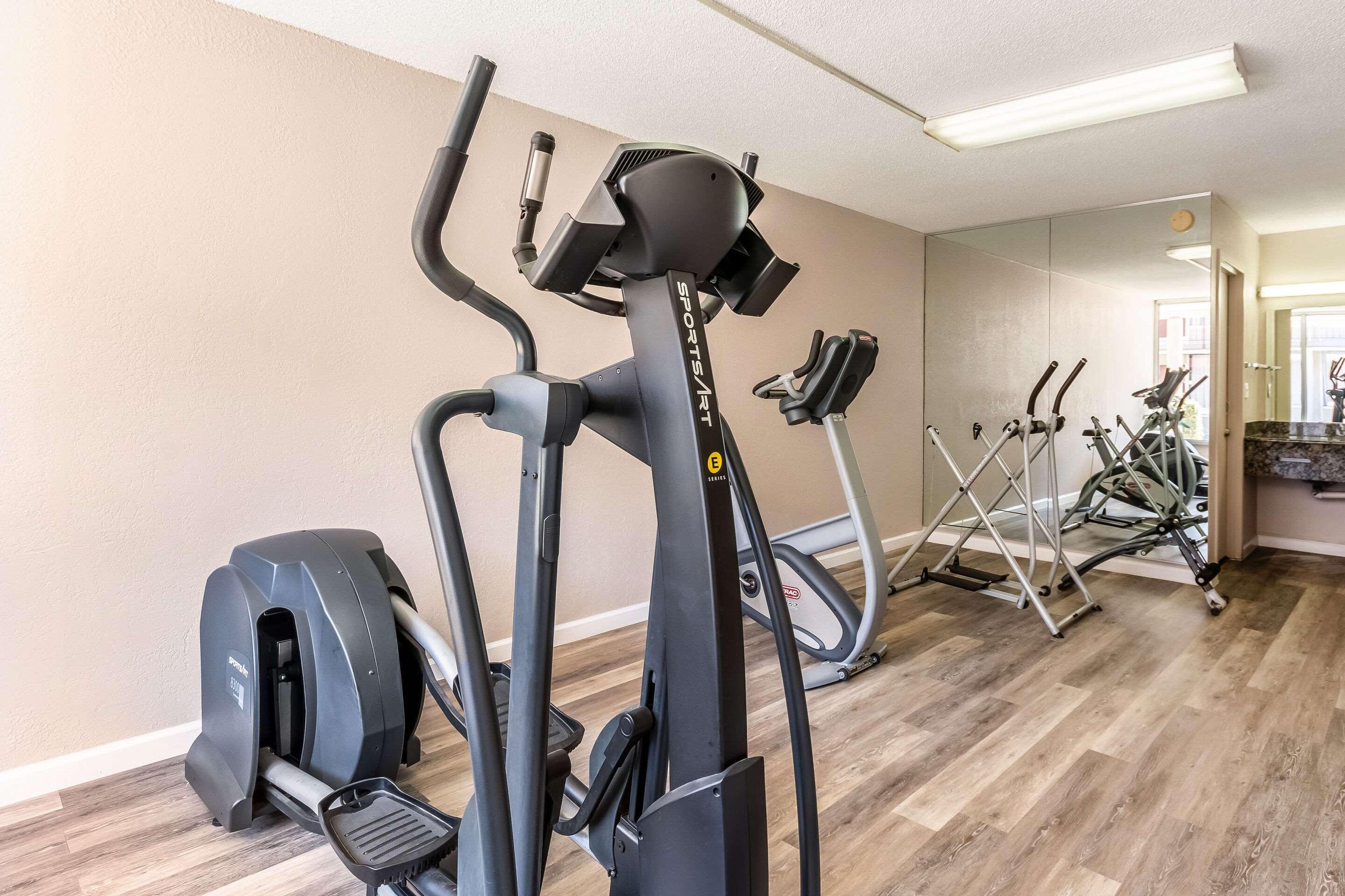 אוקלהומה סיטי Econo Lodge Inn & Suites Near Bricktown מראה חיצוני תמונה