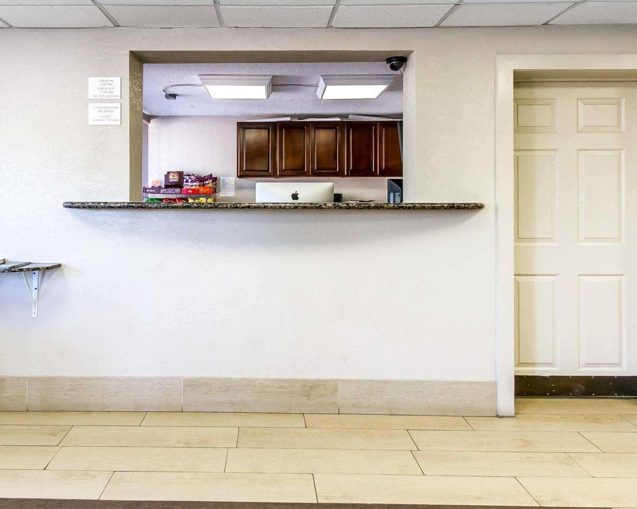 אוקלהומה סיטי Econo Lodge Inn & Suites Near Bricktown מראה חיצוני תמונה