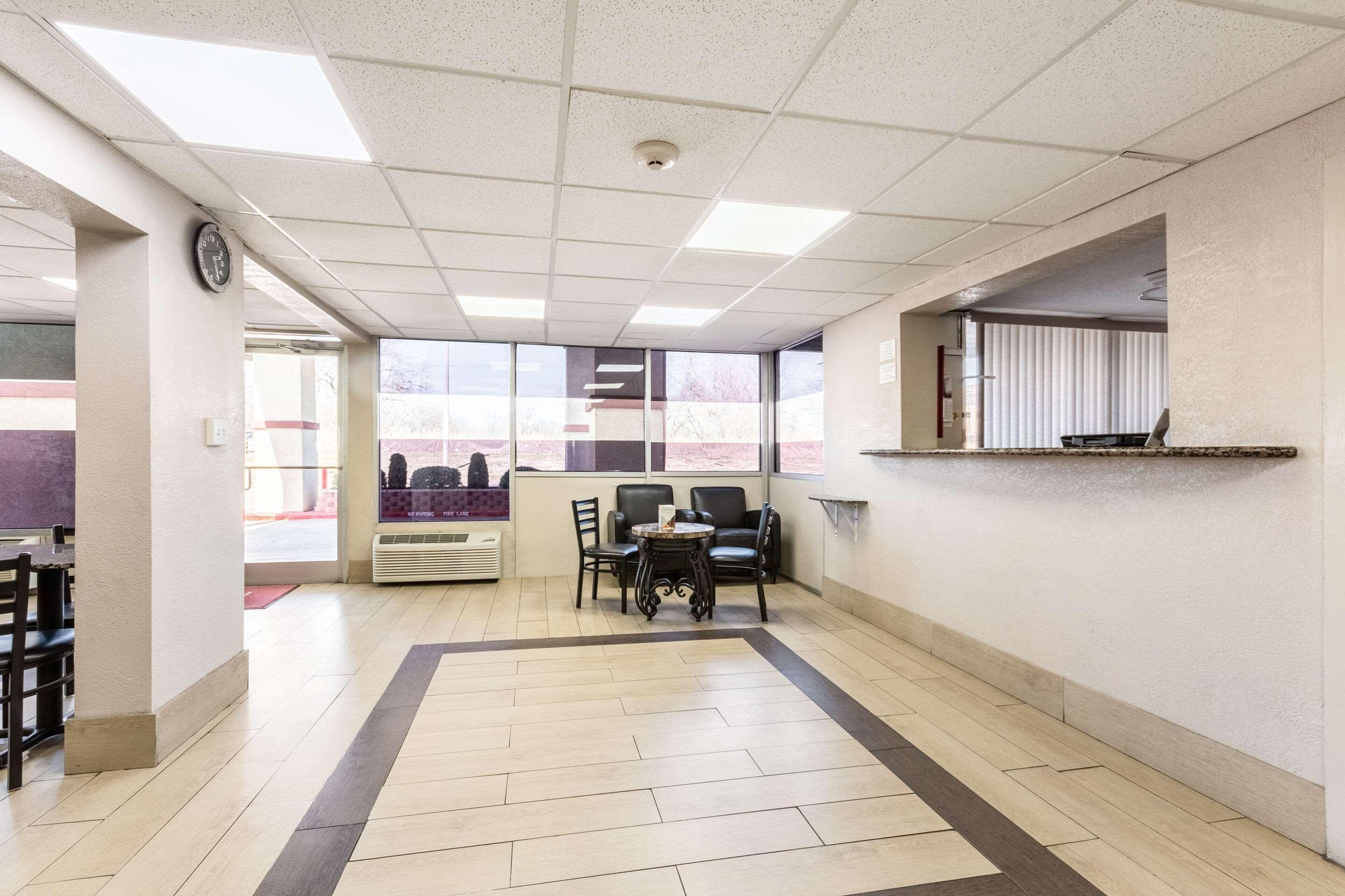 אוקלהומה סיטי Econo Lodge Inn & Suites Near Bricktown מראה חיצוני תמונה