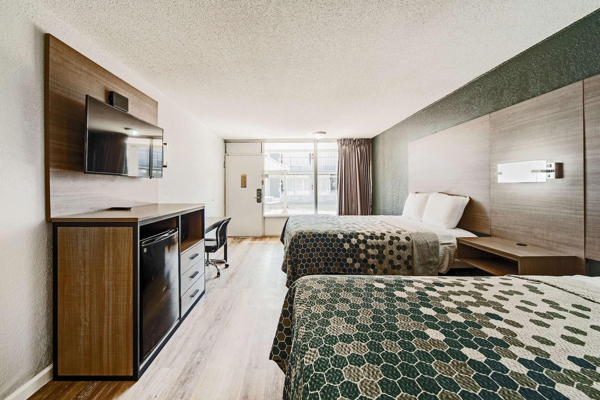 אוקלהומה סיטי Econo Lodge Inn & Suites Near Bricktown מראה חיצוני תמונה