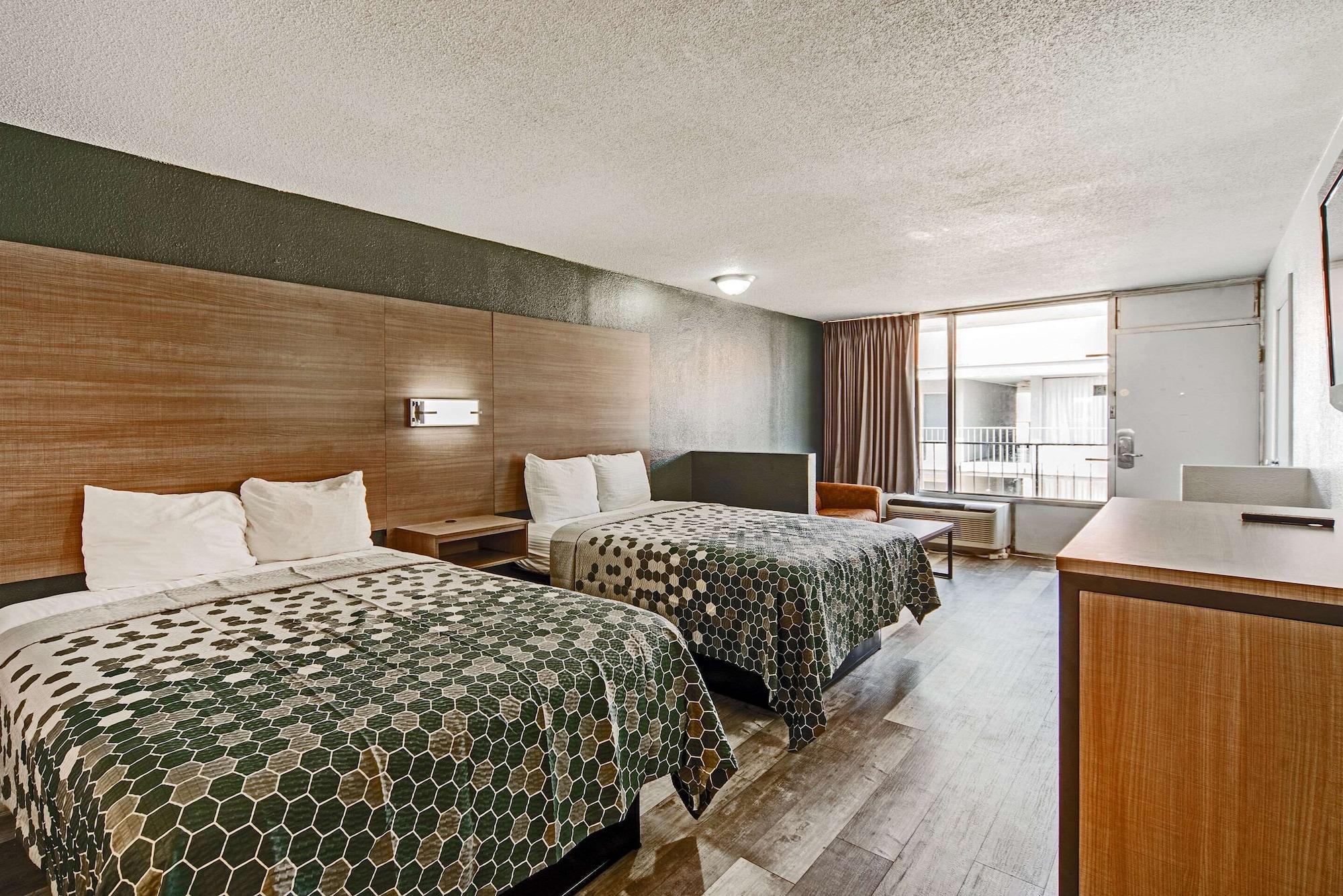 אוקלהומה סיטי Econo Lodge Inn & Suites Near Bricktown מראה חיצוני תמונה